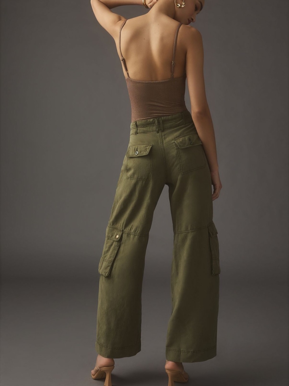 Pilcro Olive Wide-Leg Cargo Pants with Patch Pockets - Size 10 - Picture 4 of 6